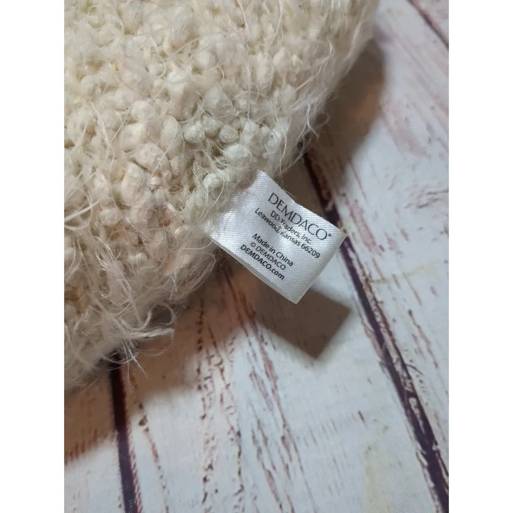 DEMDACO Giving Collection Giving Heart Weighted‎ Pillow Ivory